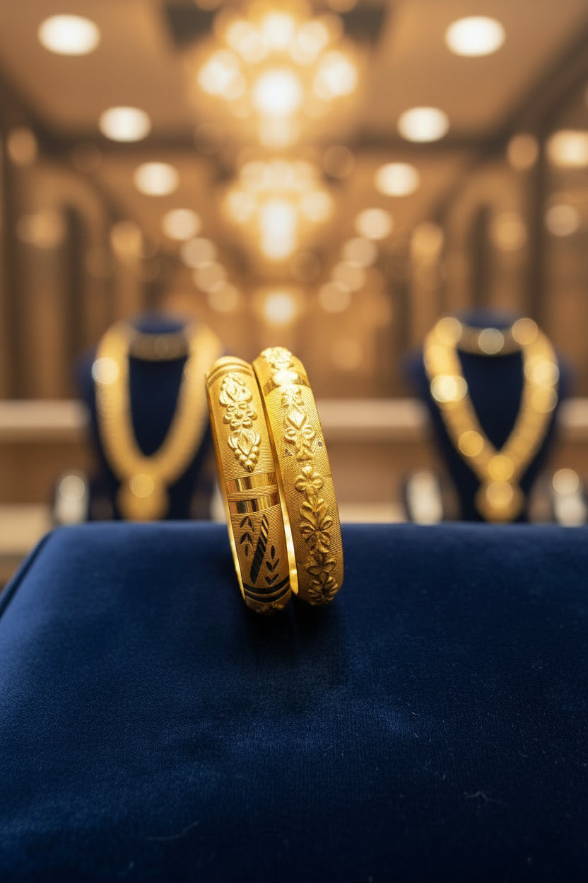 Exquisite Gold-Polished Bangle
